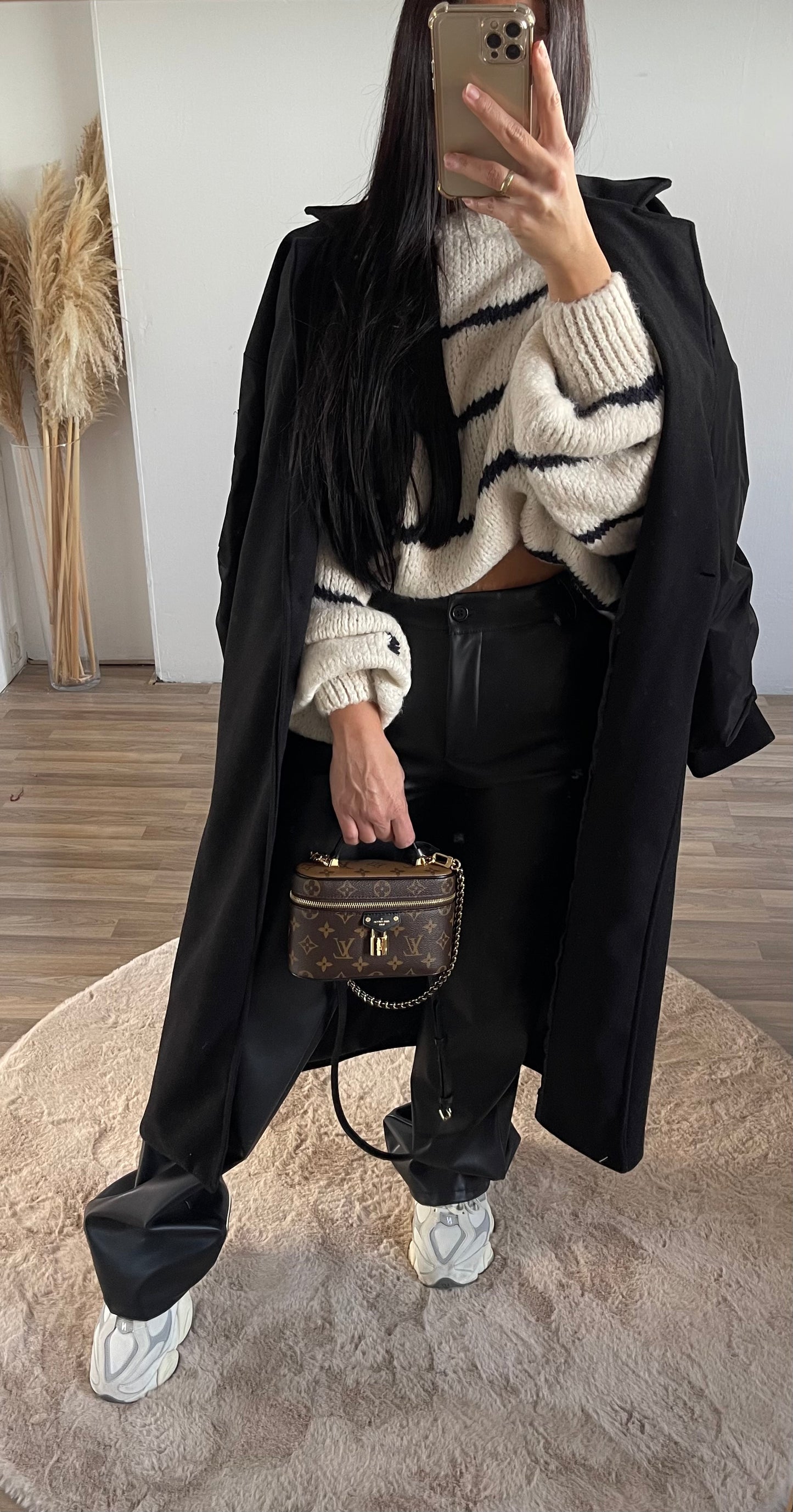 Senna Trui beige gestreept