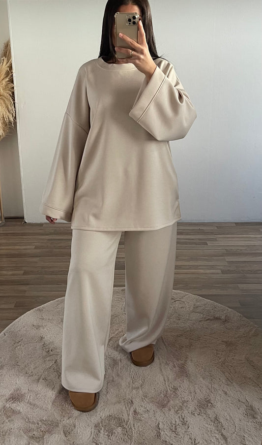 Selena Pak Beige