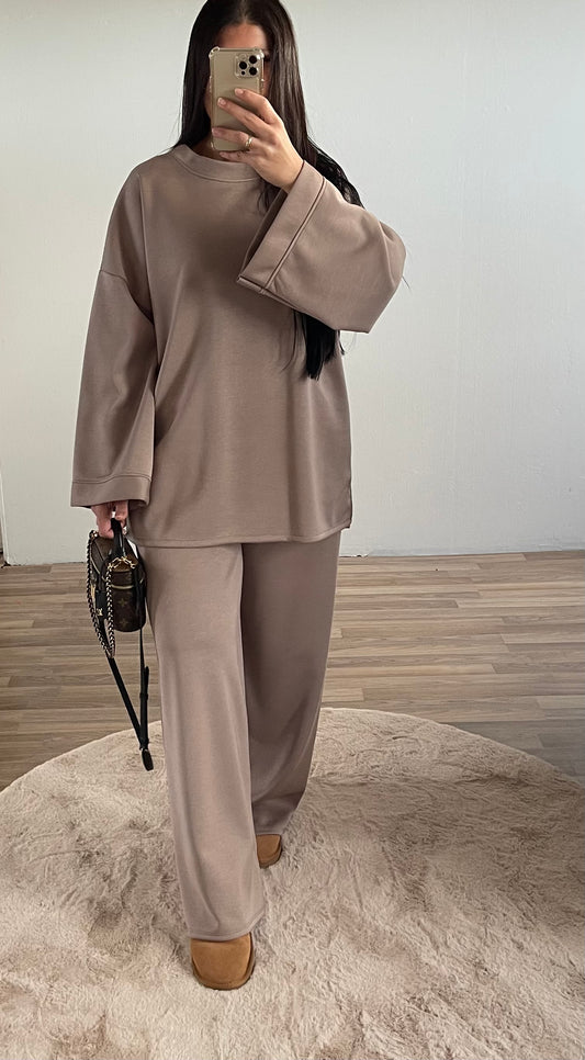 Selena Pak Taupe