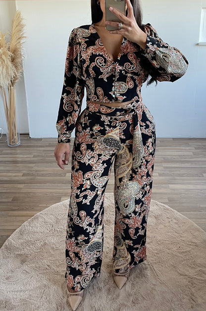 Maral Two Piece Set